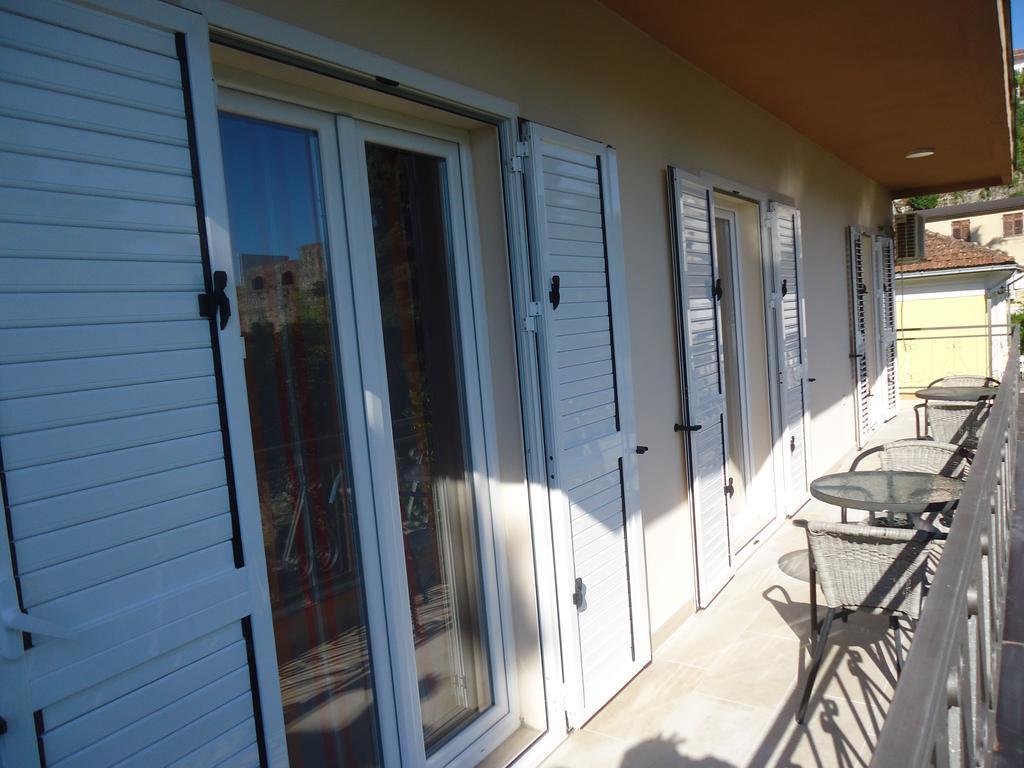 Apartments Forte Mare Herceg Novi Exterior photo